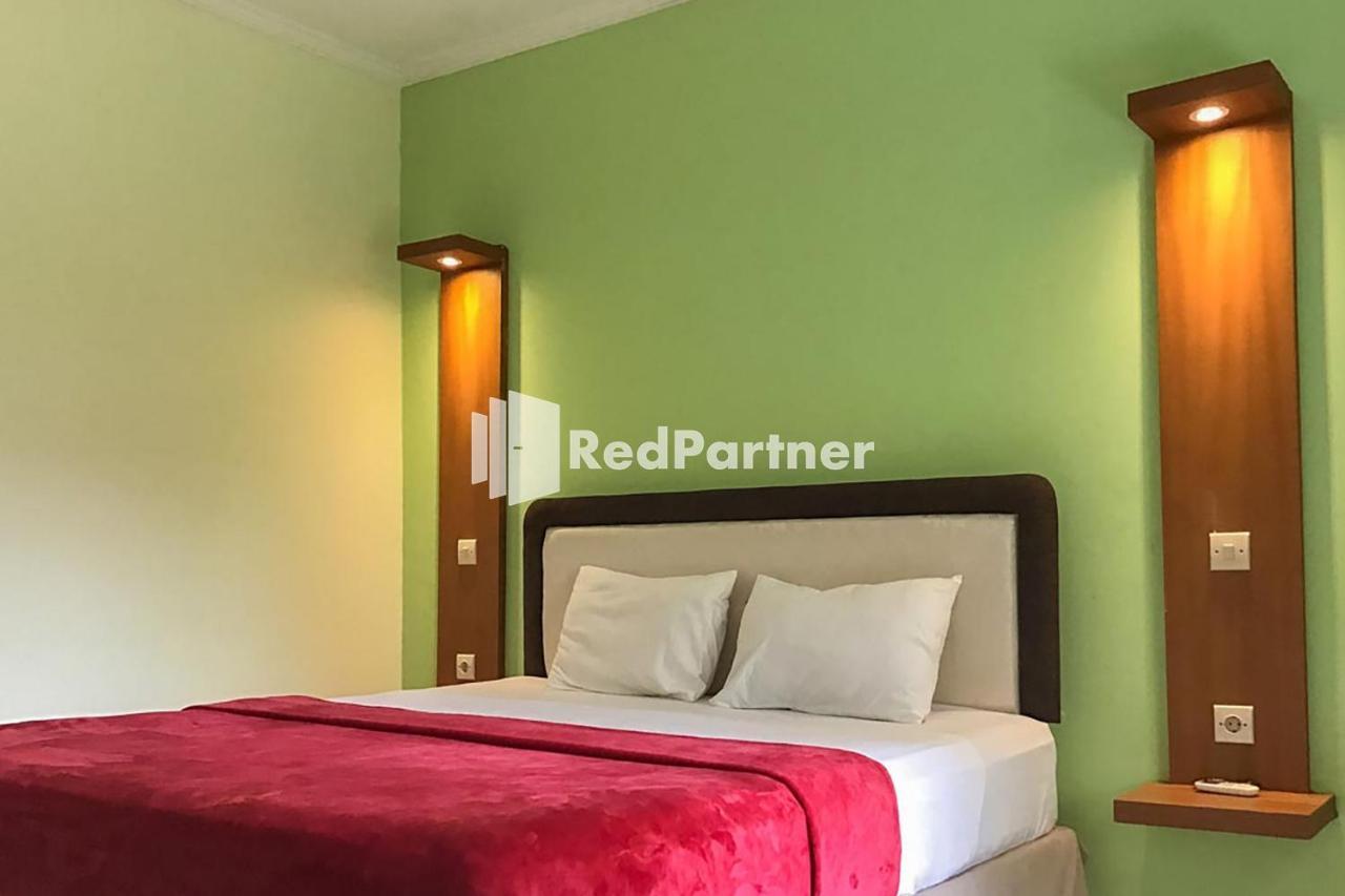 Pondok Mesari Redpartner Near Legian Beach Exterior photo