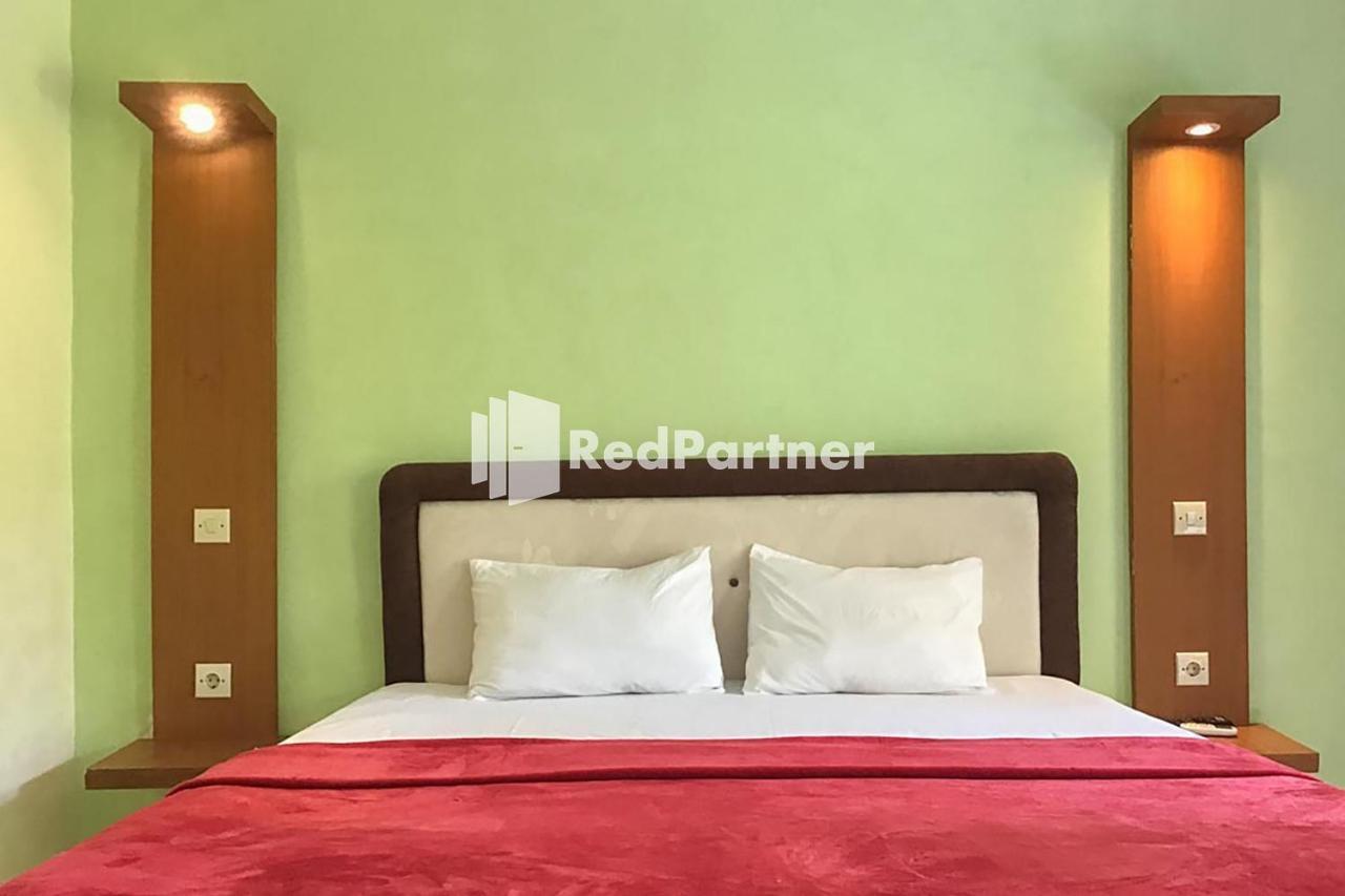 Pondok Mesari Redpartner Near Legian Beach Exterior photo