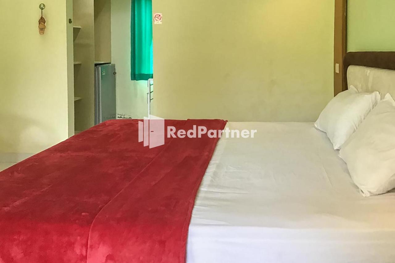 Pondok Mesari Redpartner Near Legian Beach Exterior photo
