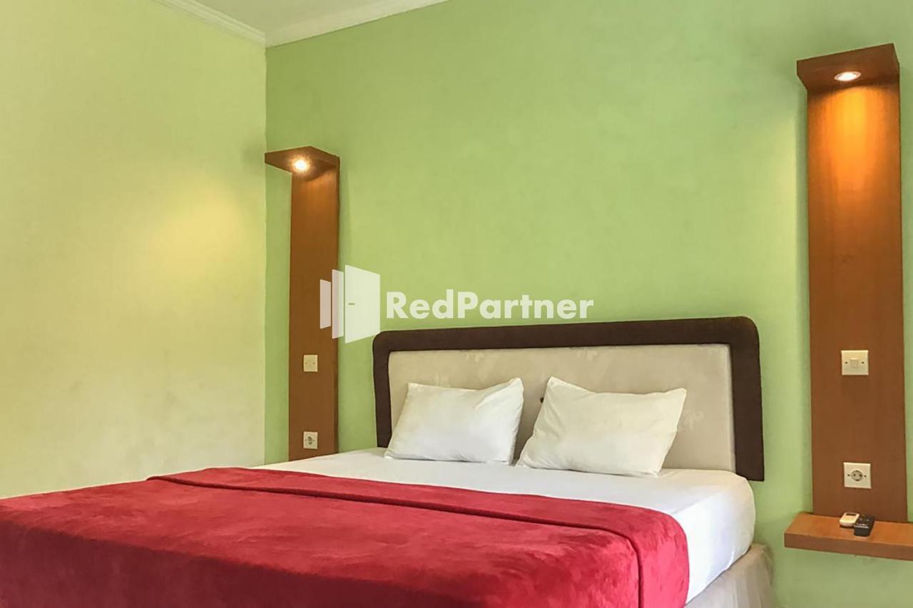 Pondok Mesari Redpartner Near Legian Beach Exterior photo